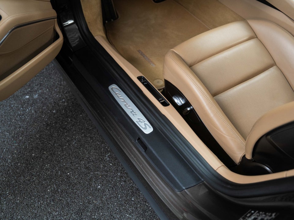 Porsche 911 Carrera 4S 3,8 Cabriolet PDK 2d