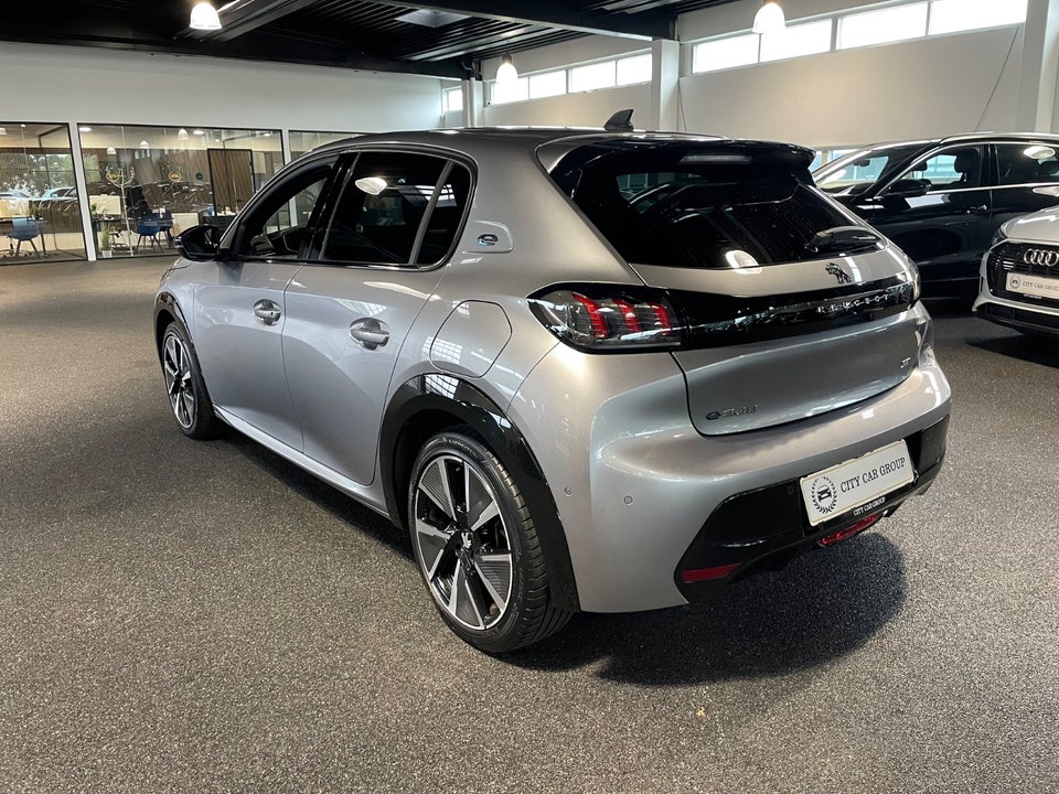 Peugeot e-208 50 GT 5d