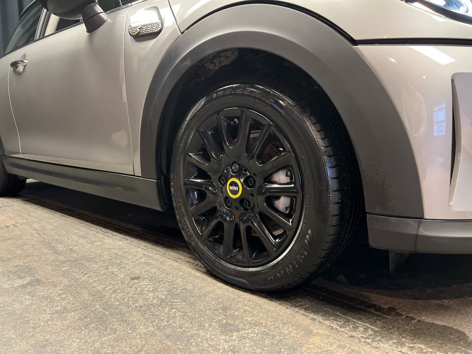 MINI Cooper SE Edition Premium Plus 3d