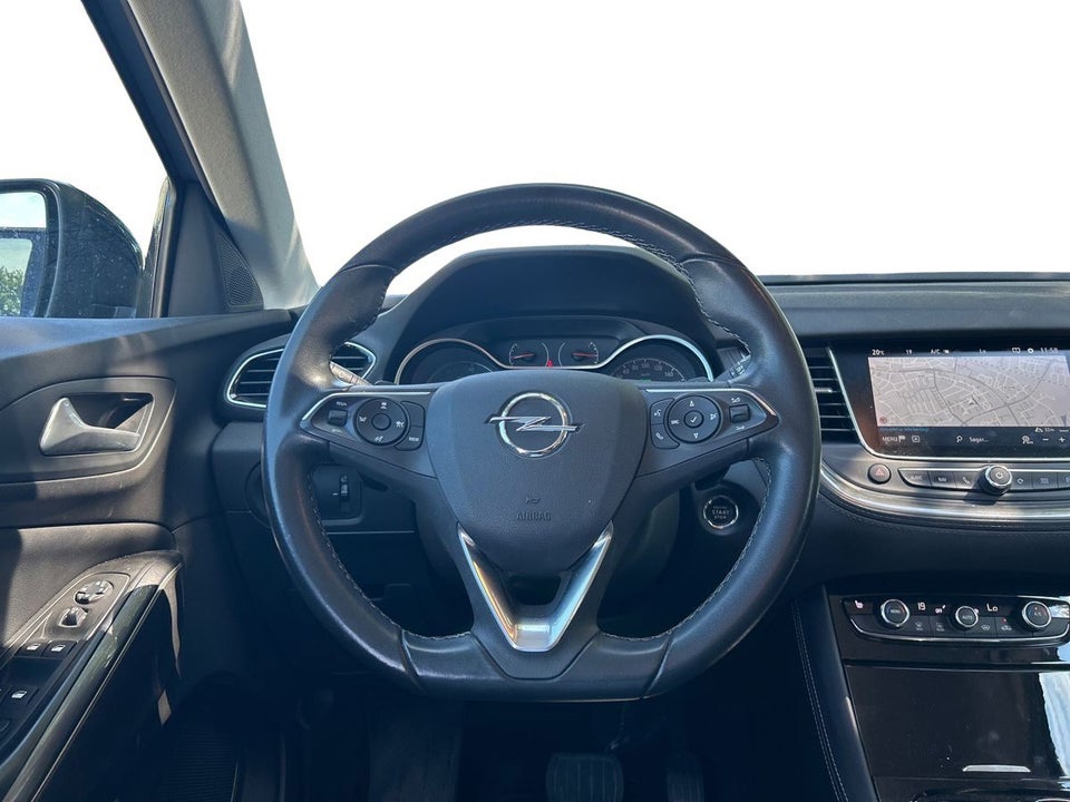 Opel Grandland X 1,6 Hybrid4 Cosmo Prestige aut. 5d