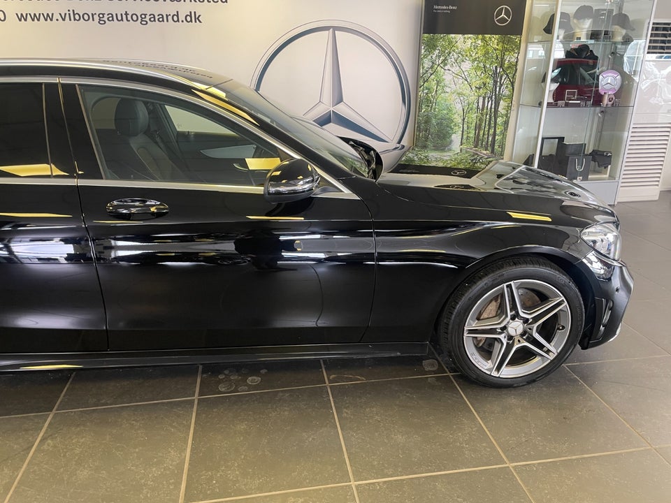 Mercedes C300 de 2,0 AMG Line aut. 4d