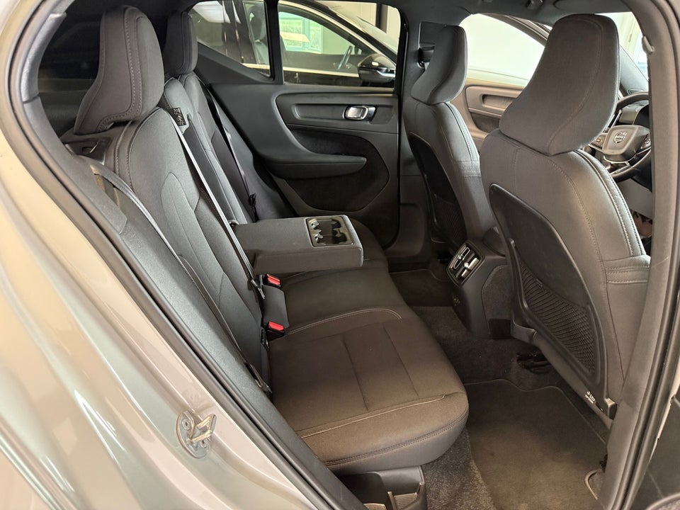 Volvo XC40 P6 ReCharge Core 5d
