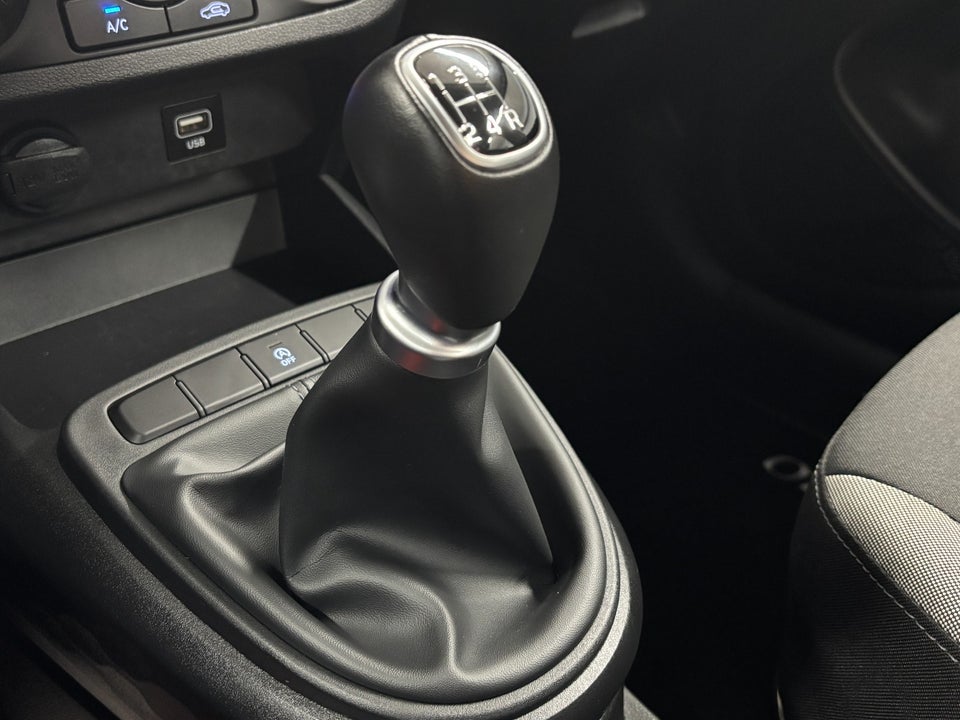 Hyundai i10 1,0 MPi Essential 5d