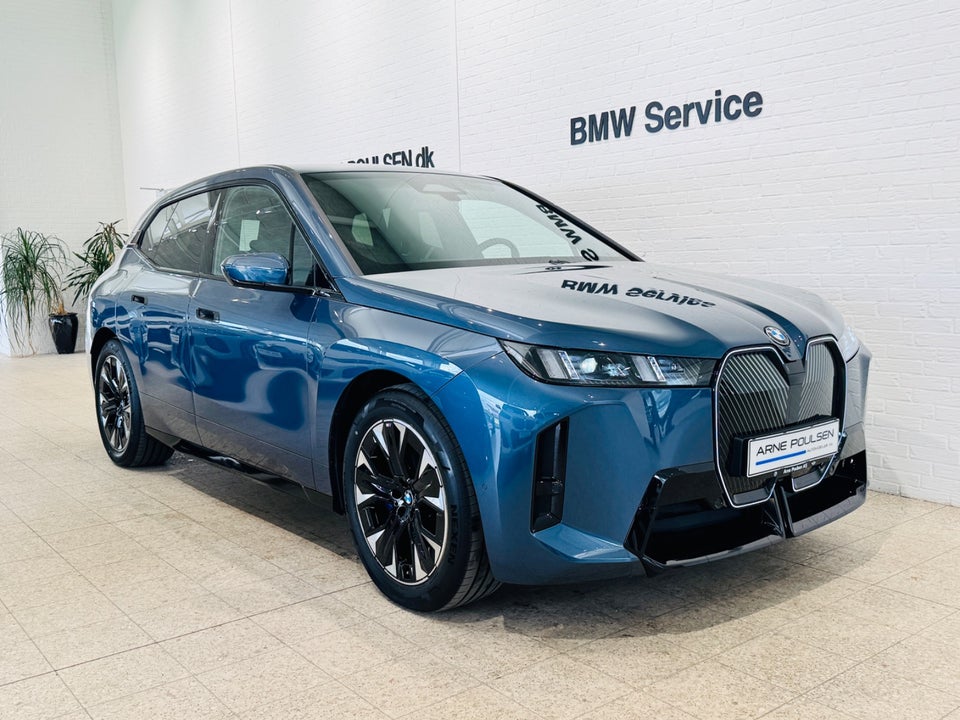 BMW iX xDrive45 M-Sport 5d