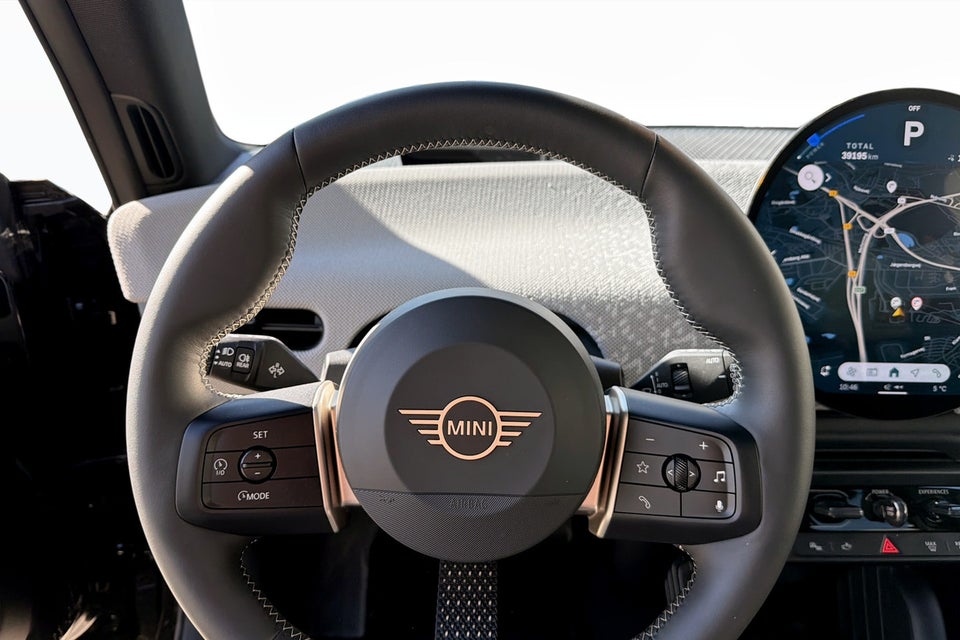 MINI Cooper SE Favoured Trim M 3d