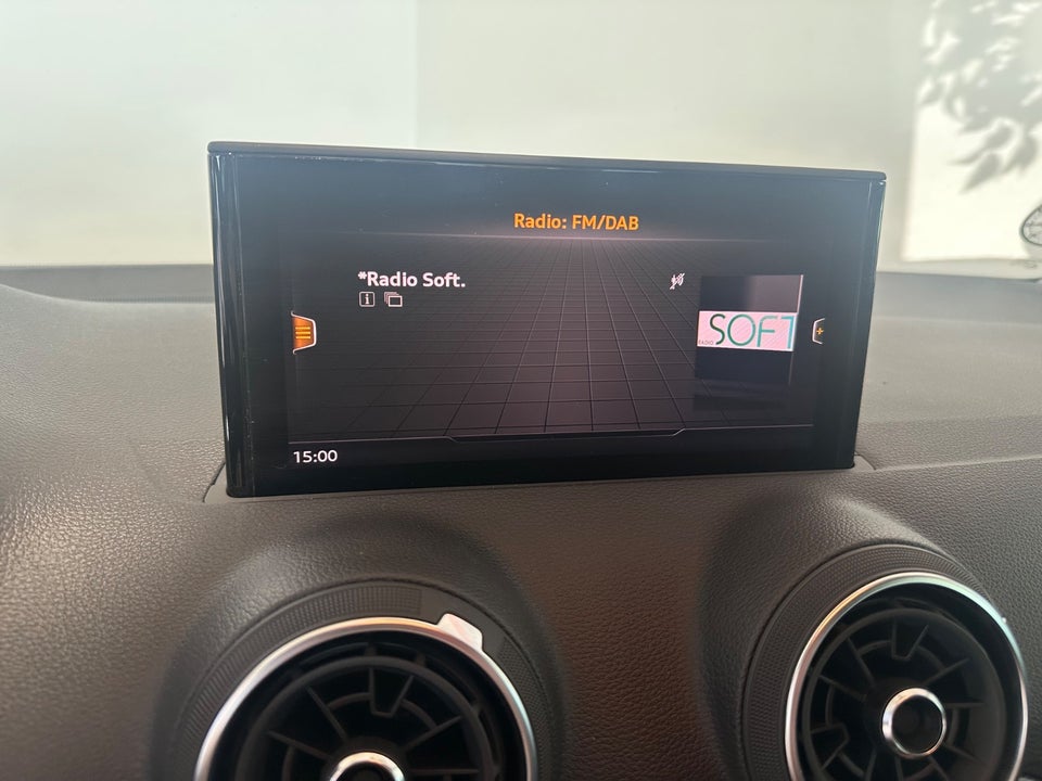 Audi Q2 35 TFSi Prestige S-tr. Van 5d