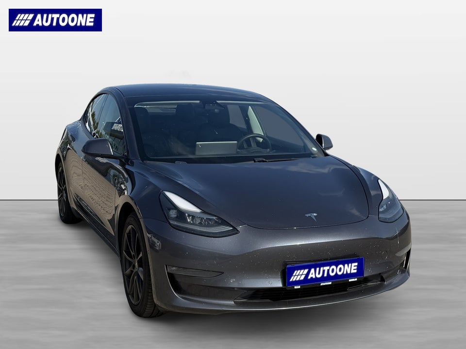 Tesla Model 3 Long Range AWD 4d