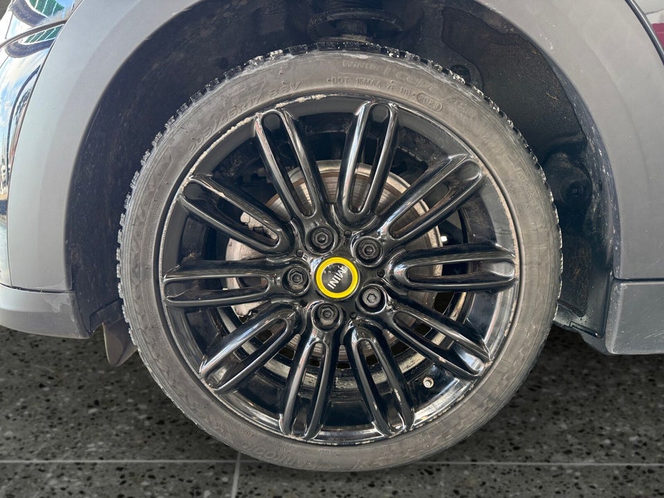 MINI Cooper SE Classic 3d