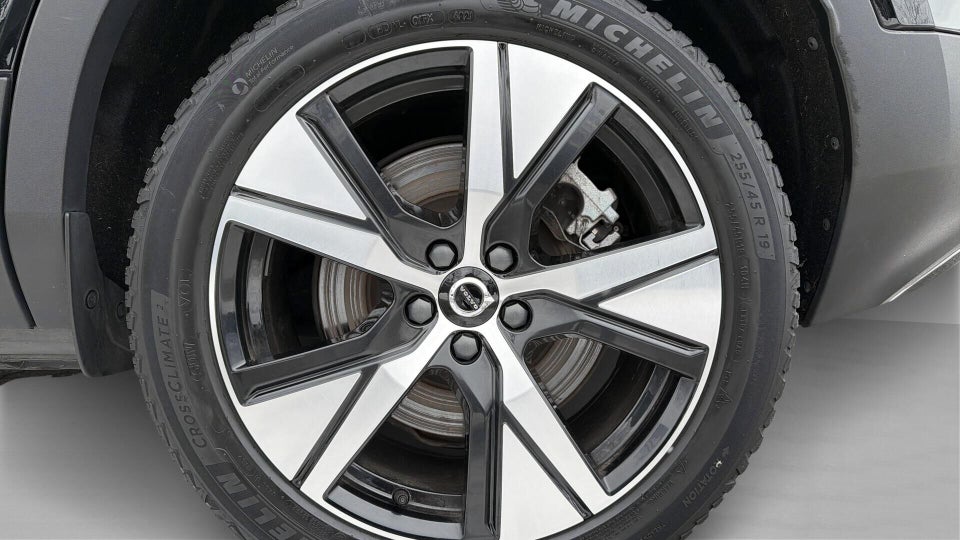 Volvo XC40 P6 ReCharge Plus 5d