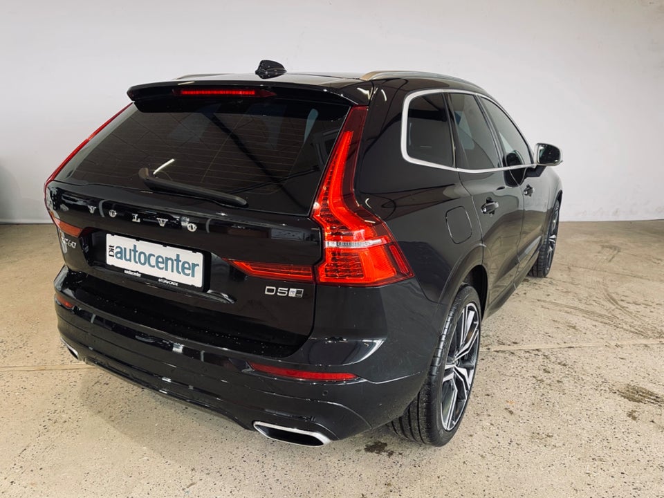 Volvo XC60 2,0 D5 235 R-Design aut. AWD 5d