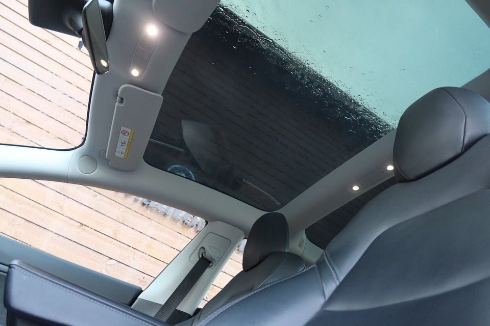 Tesla Model 3 Performance AWD 4d