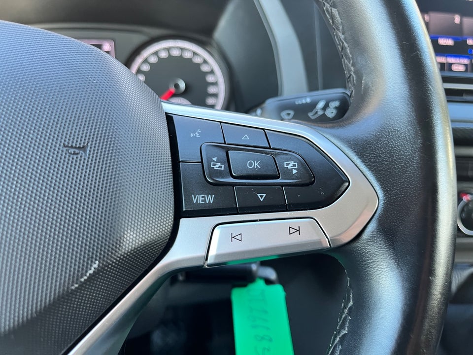 VW Transporter 2,0 TDi 110 Kassevogn lang