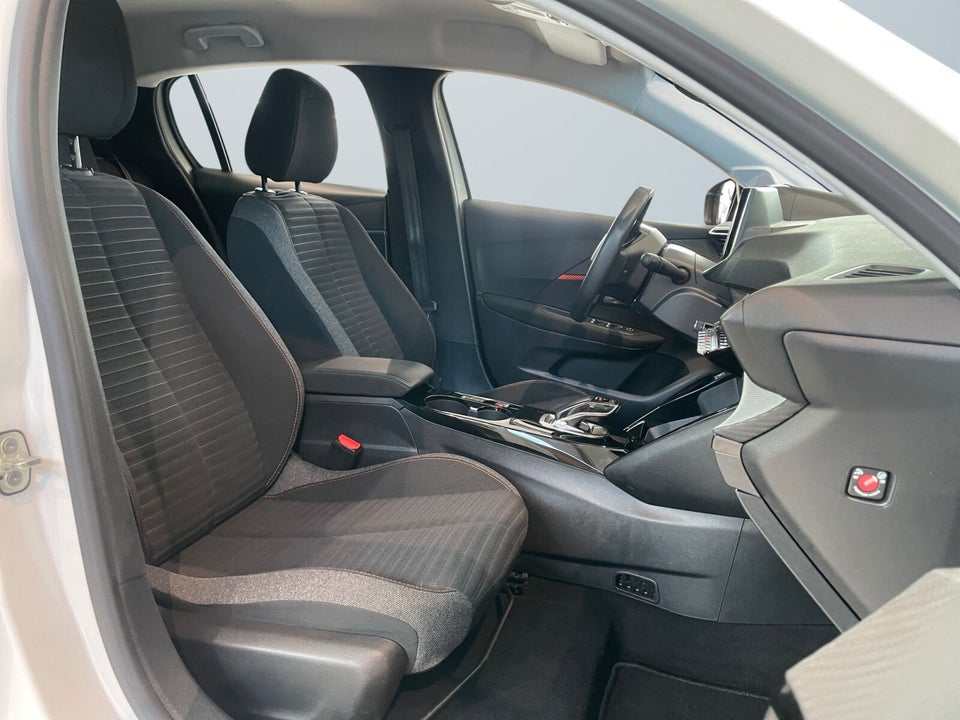 Peugeot e-208 50 Active Pack 5d