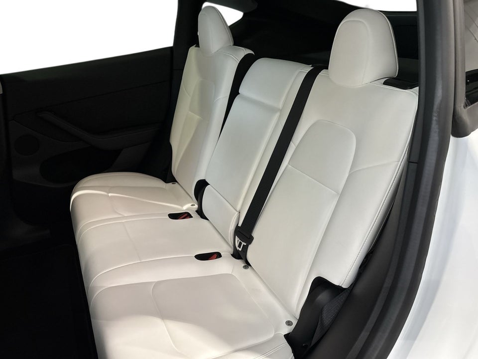 Tesla Model Y RWD 5d