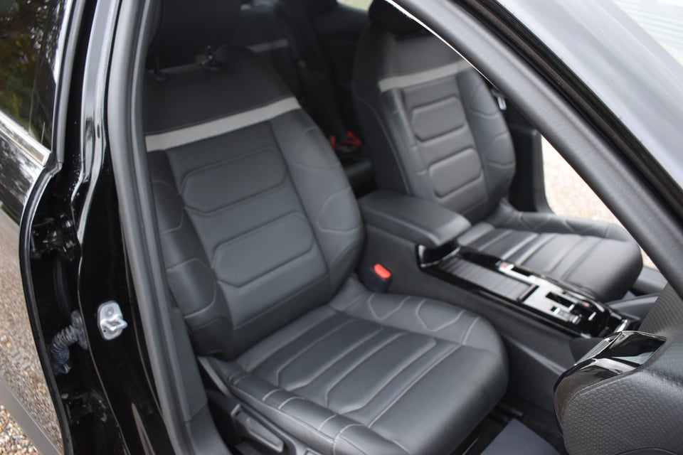 Citroën ë-C4 X 50 Palais Sky 4d