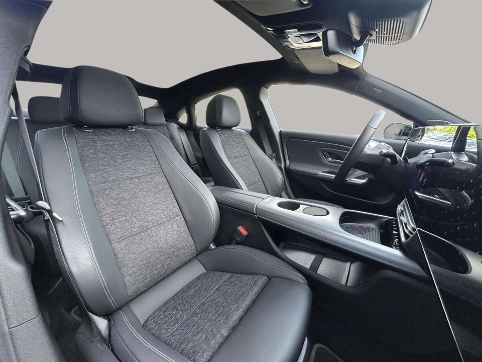 Mercedes CLA250+ EQ Progressive Advance Plus 4d