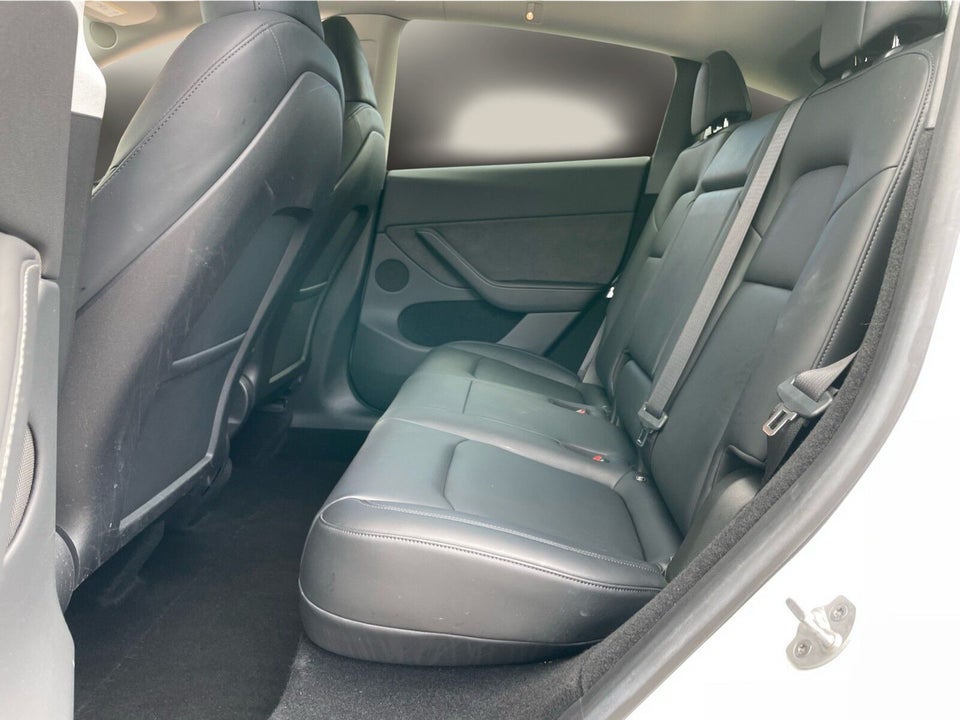 Tesla Model Y Long Range AWD 5d
