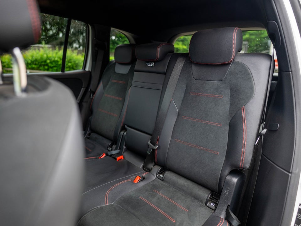 Mercedes EQB250 AMG Line 5d