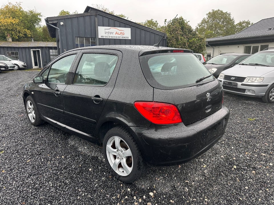 Peugeot 307 2,0 Griffe 5d