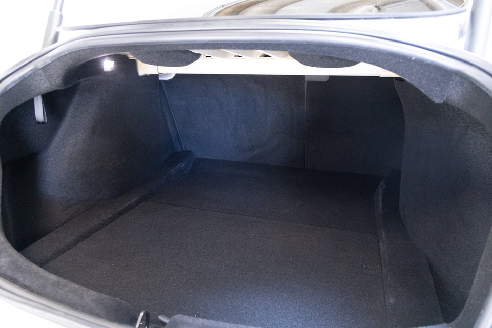 Tesla Model 3 RWD 4d