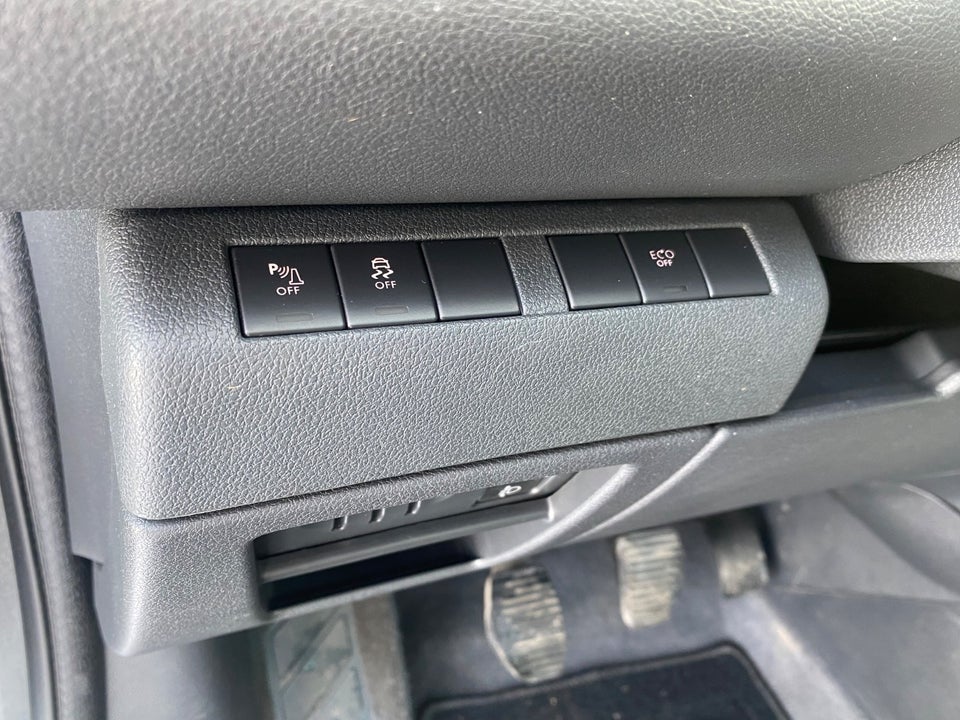 Peugeot 5008 1,6 BlueHDi 120 Style 7prs 5d