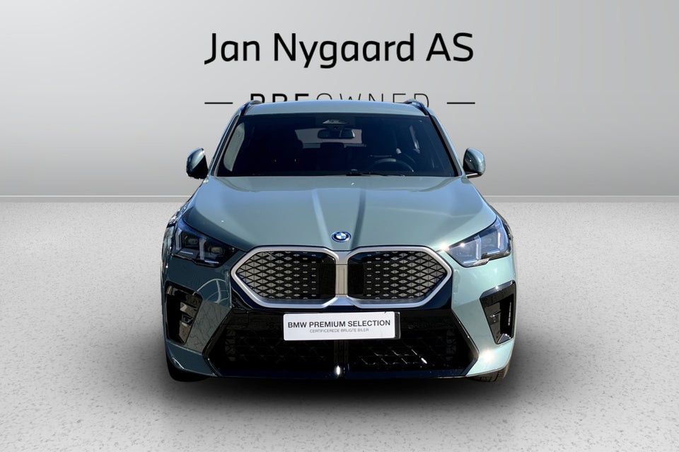 BMW iX2 eDrive20 M-Sport Premium 5d