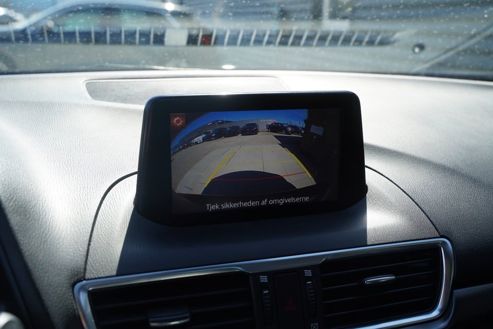 Mazda 3 2,0 SkyActiv-G 120 Optimum 4d