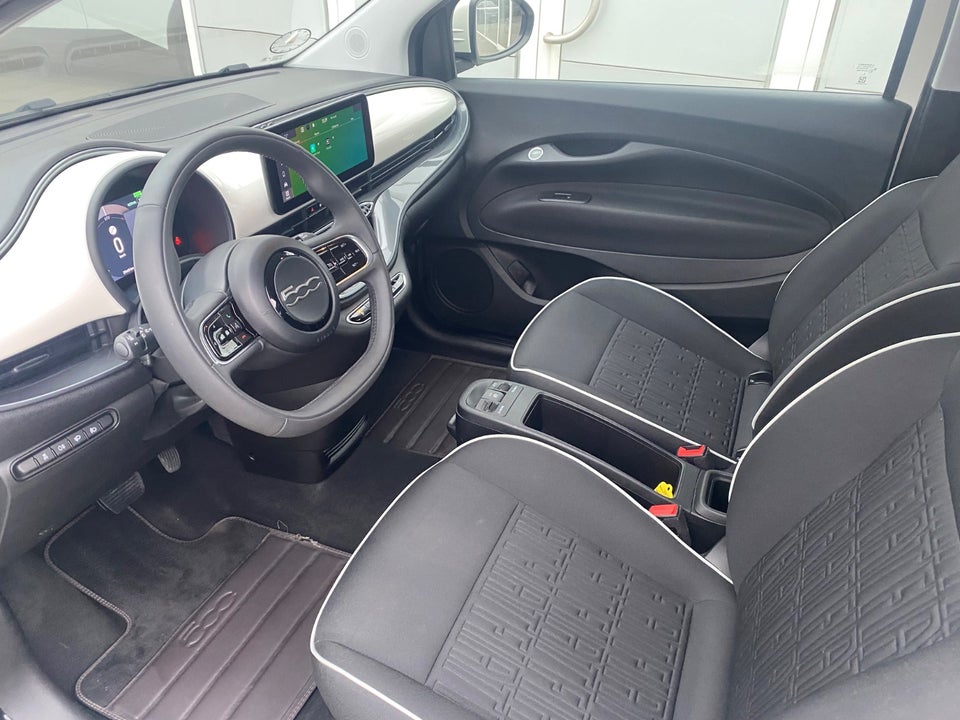 Fiat 500e 42 Icon 3d