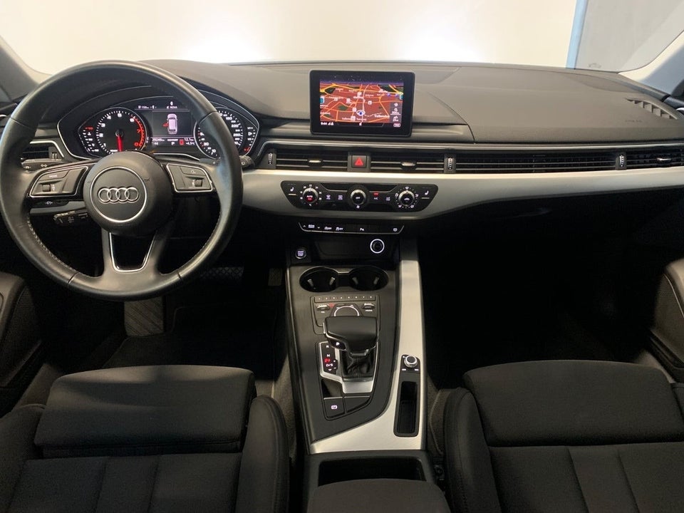Audi A4 40 TFSi Sport Prestige Tour Avant S-tr. 5d