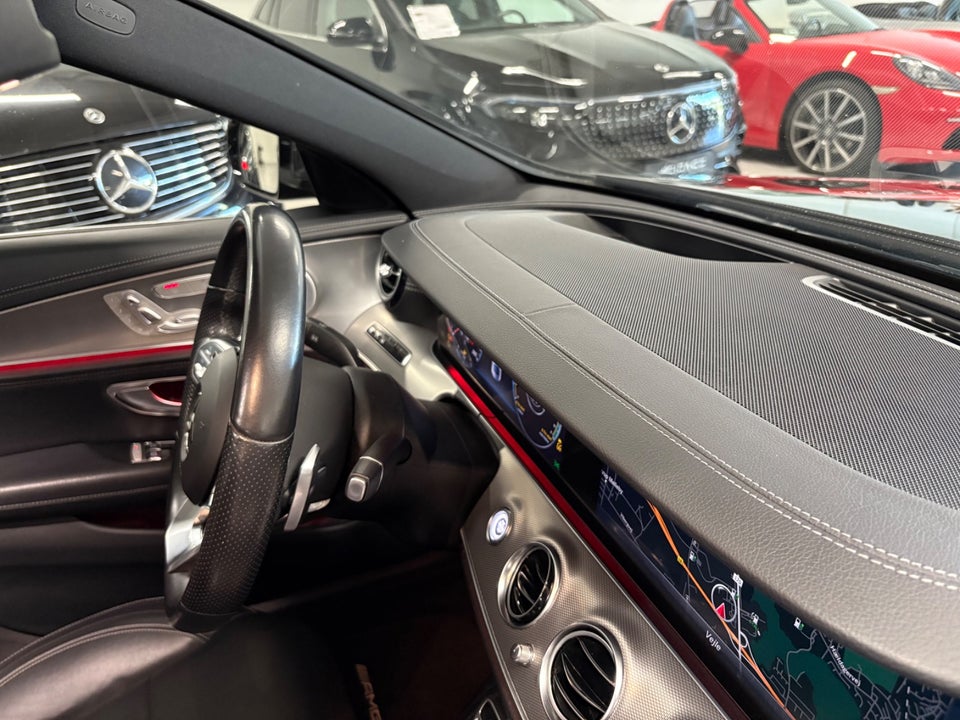 Mercedes E300 de 2,0 AMG Line aut. 4d