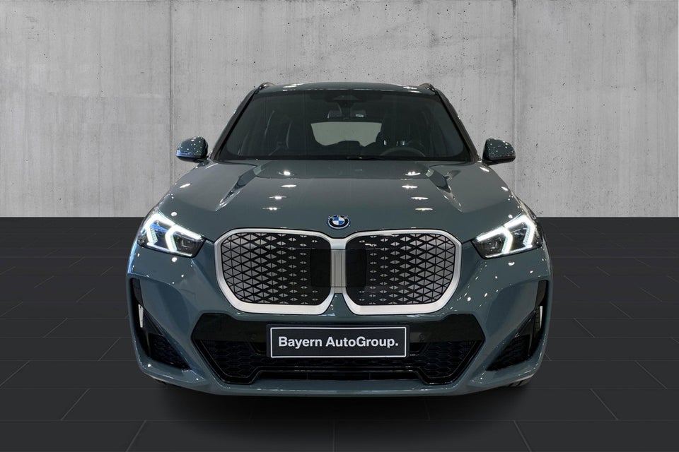 BMW iX1 xDrive30 M-Sport 5d