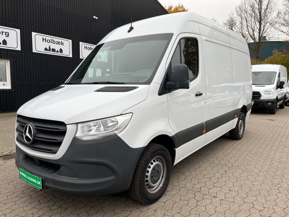 Mercedes Sprinter 319 3,0 CDi A2 Kassevogn aut. RWD