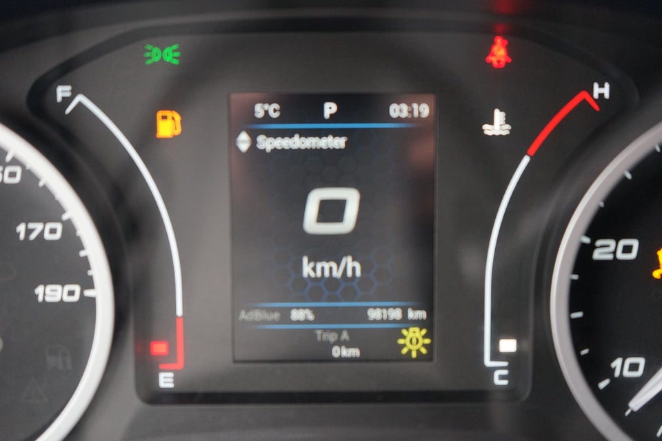 Iveco Daily 2,3 35S16 12m³ Van AG8