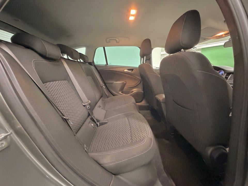 Opel Astra 1,6 CDTi 110 Enjoy Sports Tourer 5d