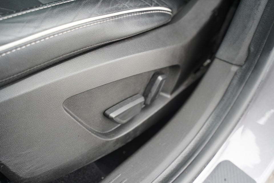 Renault Captur 1,6 E-Tech Intens 5d