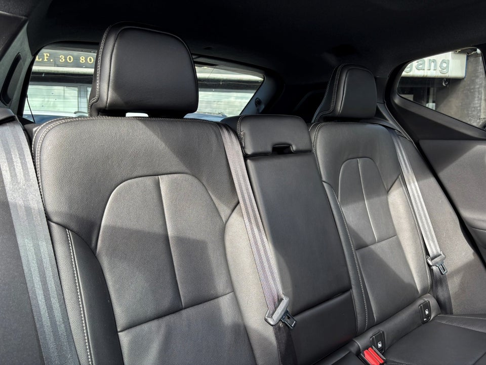Volvo XC40 P8 ReCharge Twin R-Design 5d