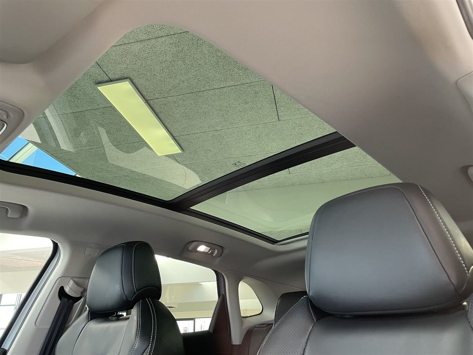 MG Marvel R Luxury 5d