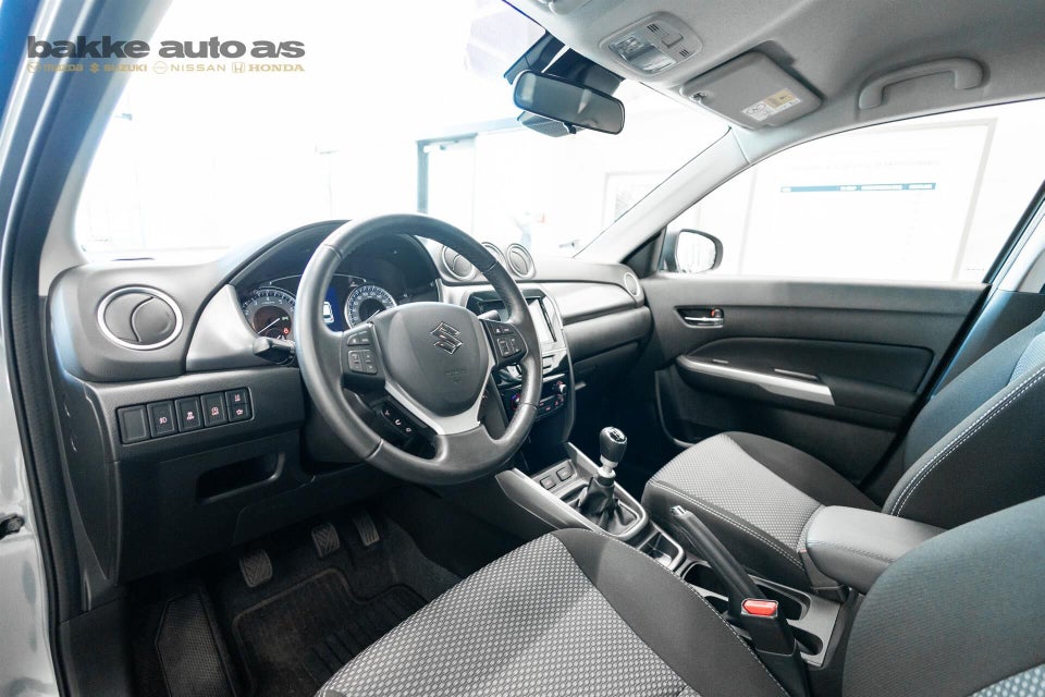 Suzuki Vitara 1,4 mHybrid Active 5d