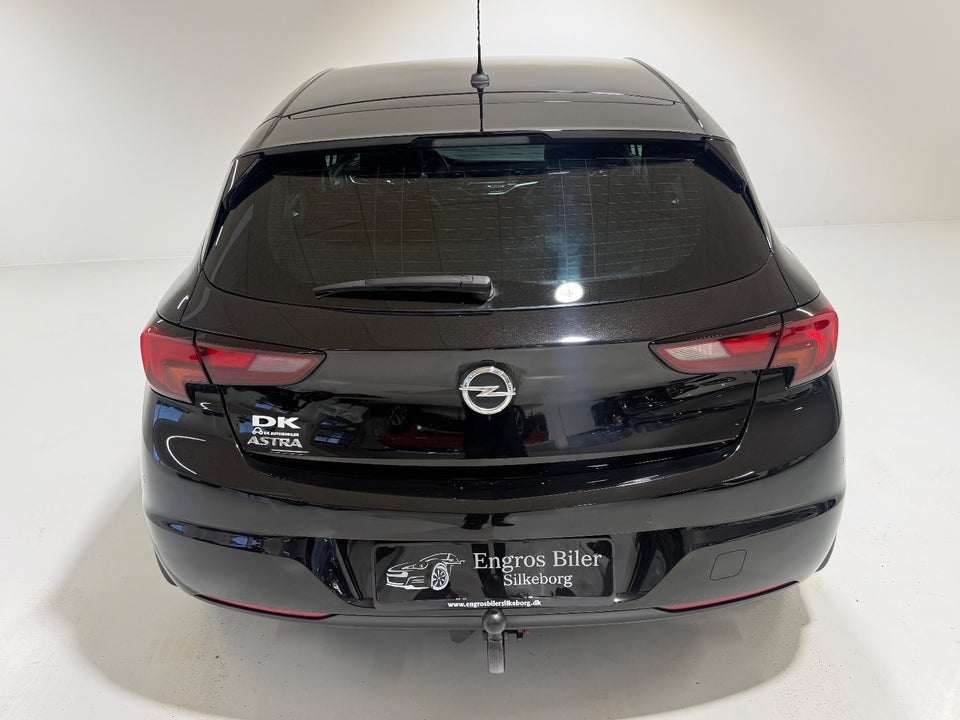 Opel Astra 1,5 D 105 Elegance 5d