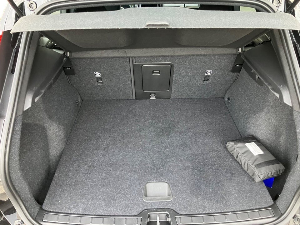 Volvo XC40 P6 ReCharge Core 5d