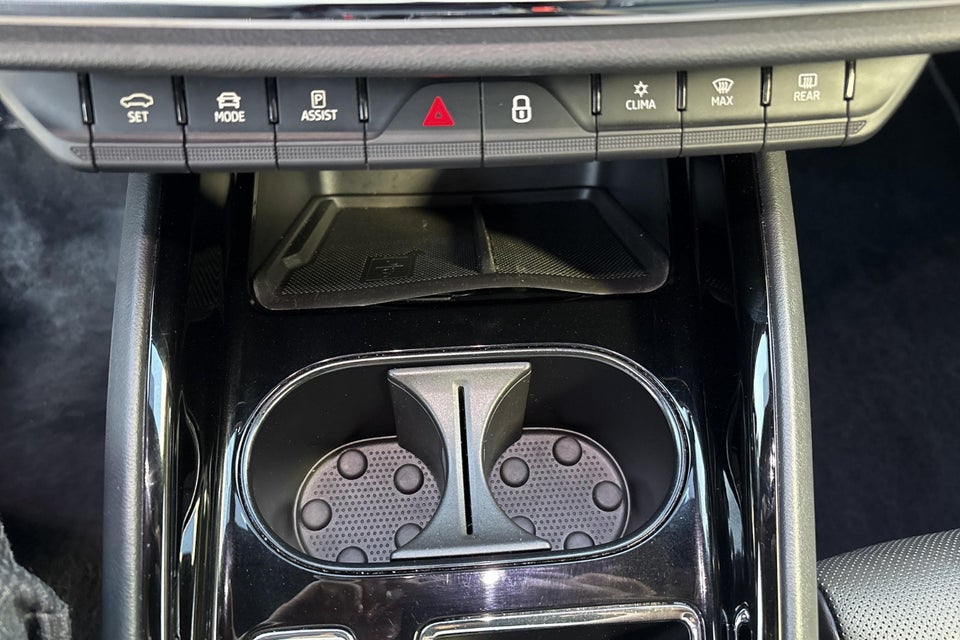 Skoda Enyaq 80x iV Founders Edition 5d