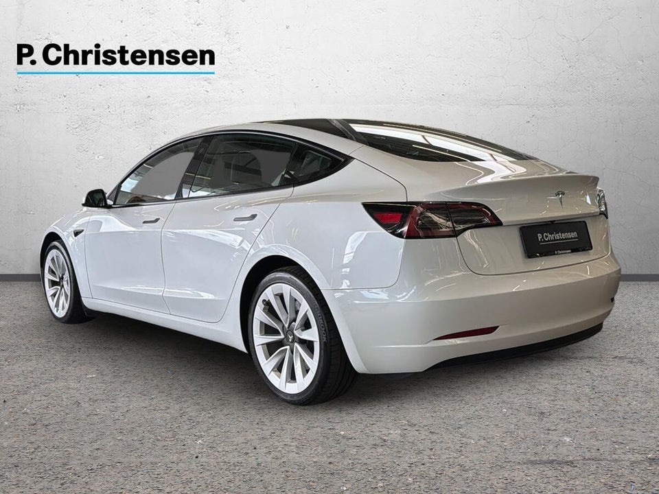 Tesla Model 3 RWD 4d