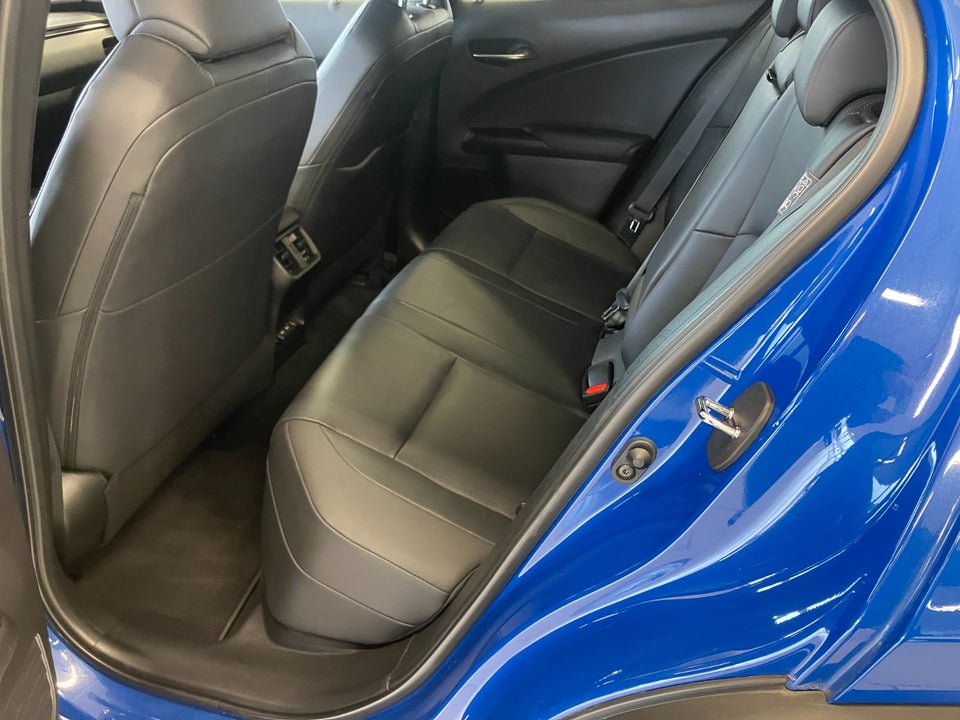 Lexus UX300e Premium 5d