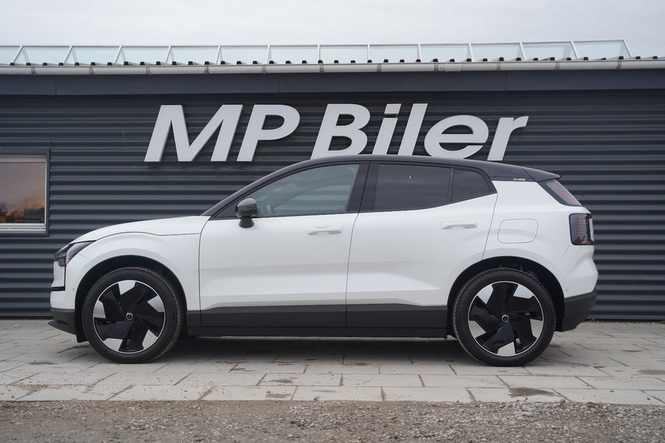 Volvo EX30 Extended Range Ultra 5d