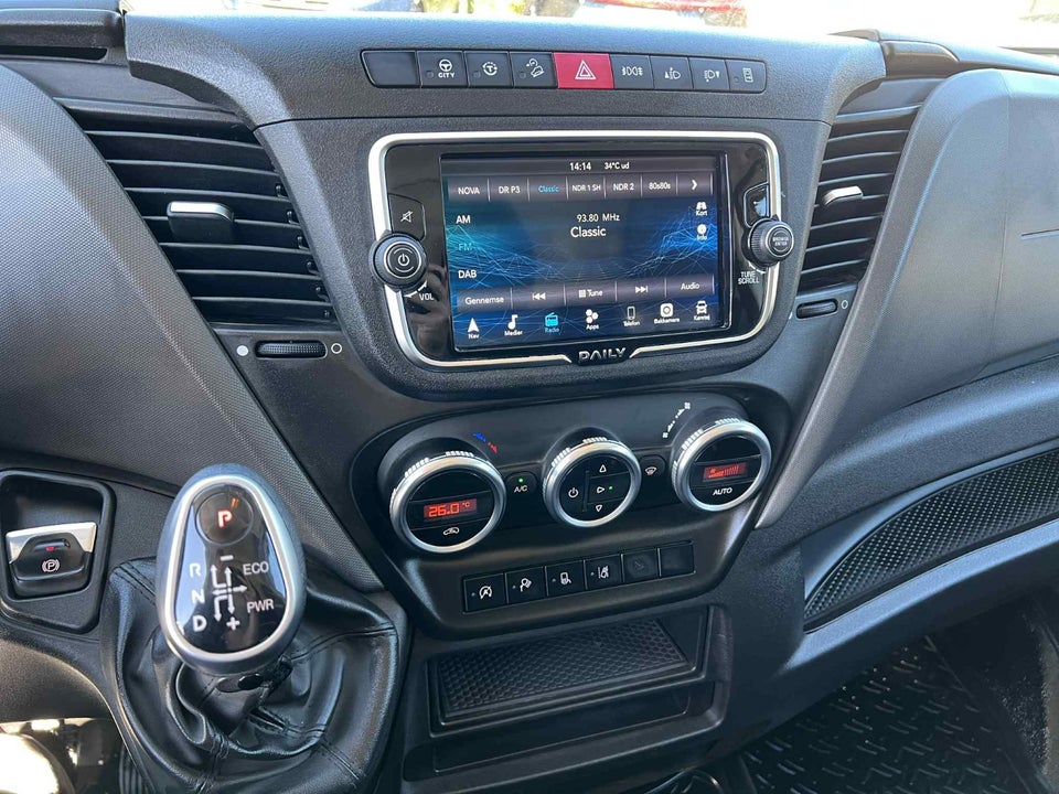 Iveco Daily 2,3 35S16 12m³ Van AG8