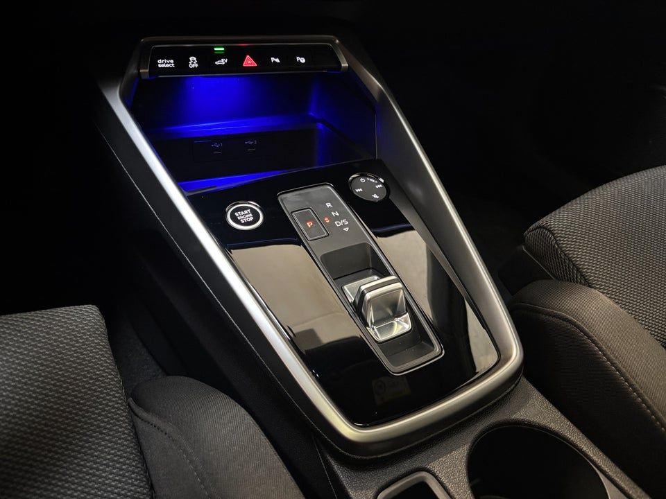 Audi A3 40 TFSi e Prestige Sportback S-tr. 5d