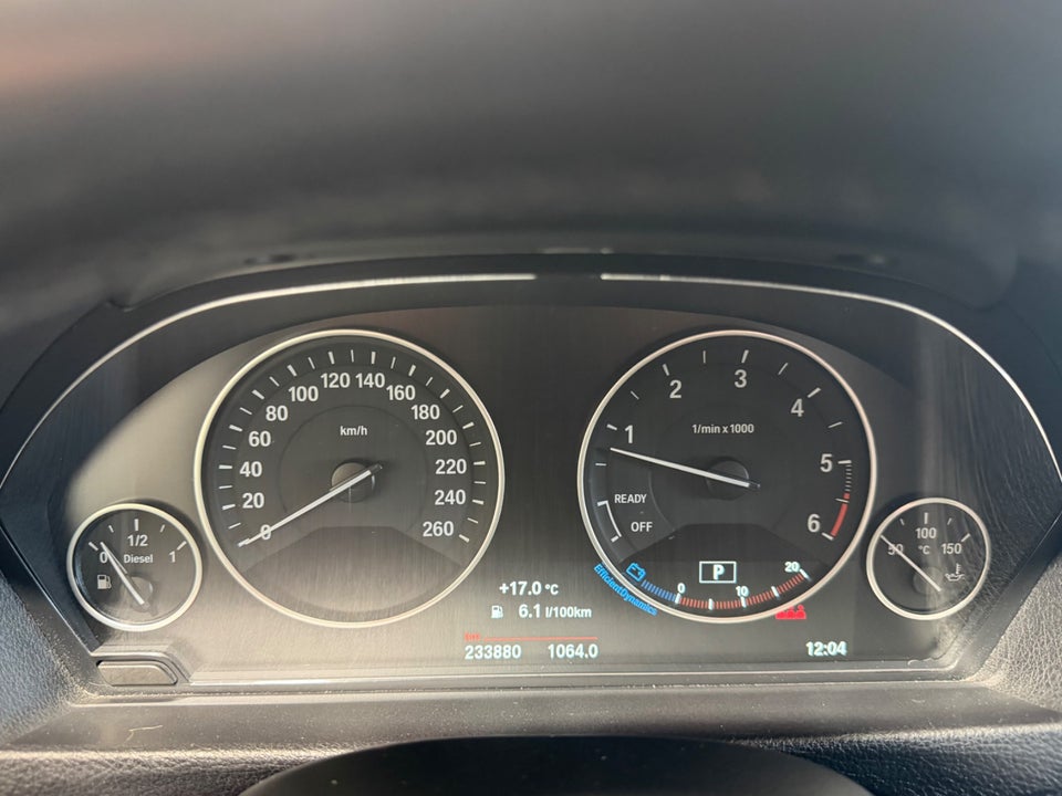 BMW 320d 2,0 Touring 5d