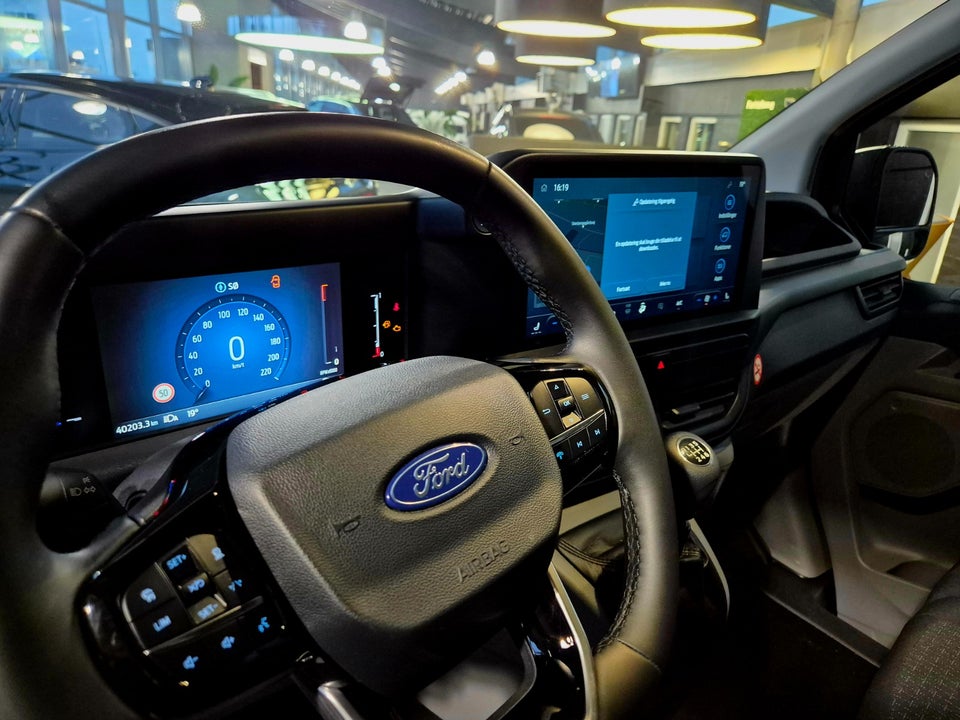 Ford Transit Custom 320L 2,0 EcoBlue Trend