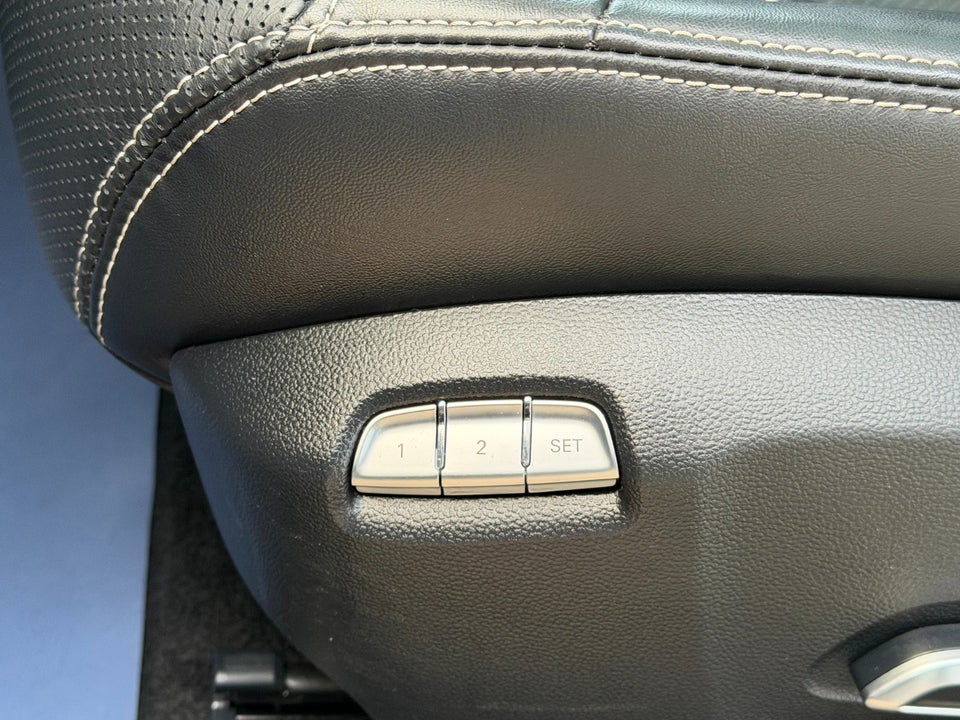 MG Marvel R Luxury 5d