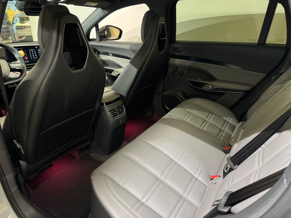 Hongqi EHS7 111 Exclusive 5d